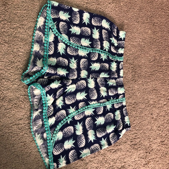 Pinapple Shorts - Picture 2 of 2